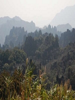 Karstberge Strasse nach Lak Sao